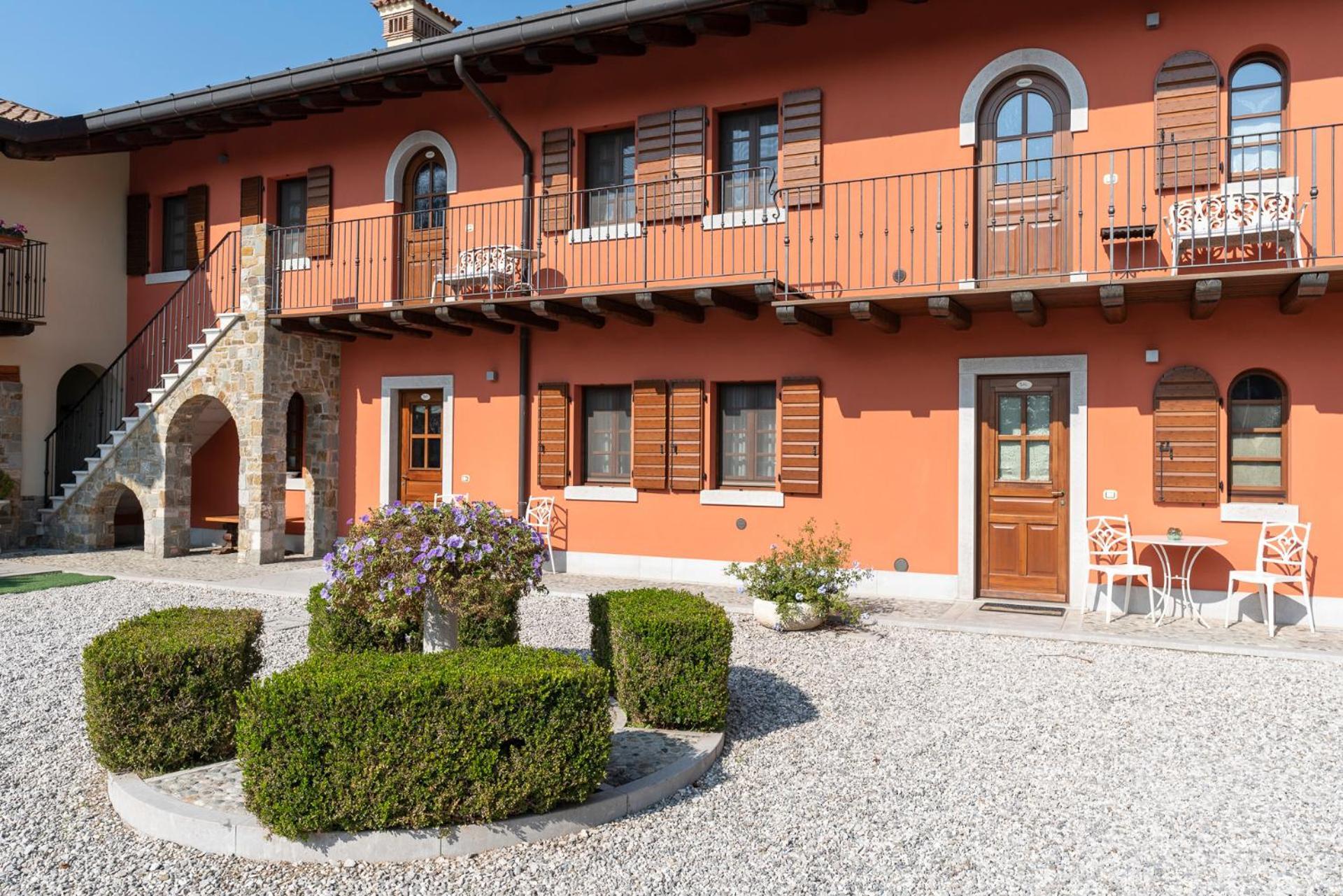 Wine Resort Luisa Mariano del Friuli Kültér fotó